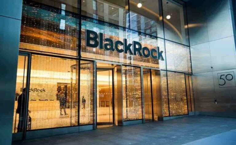 BlackRock moves $200m of these two cryptocurrencies on Xmas Eve