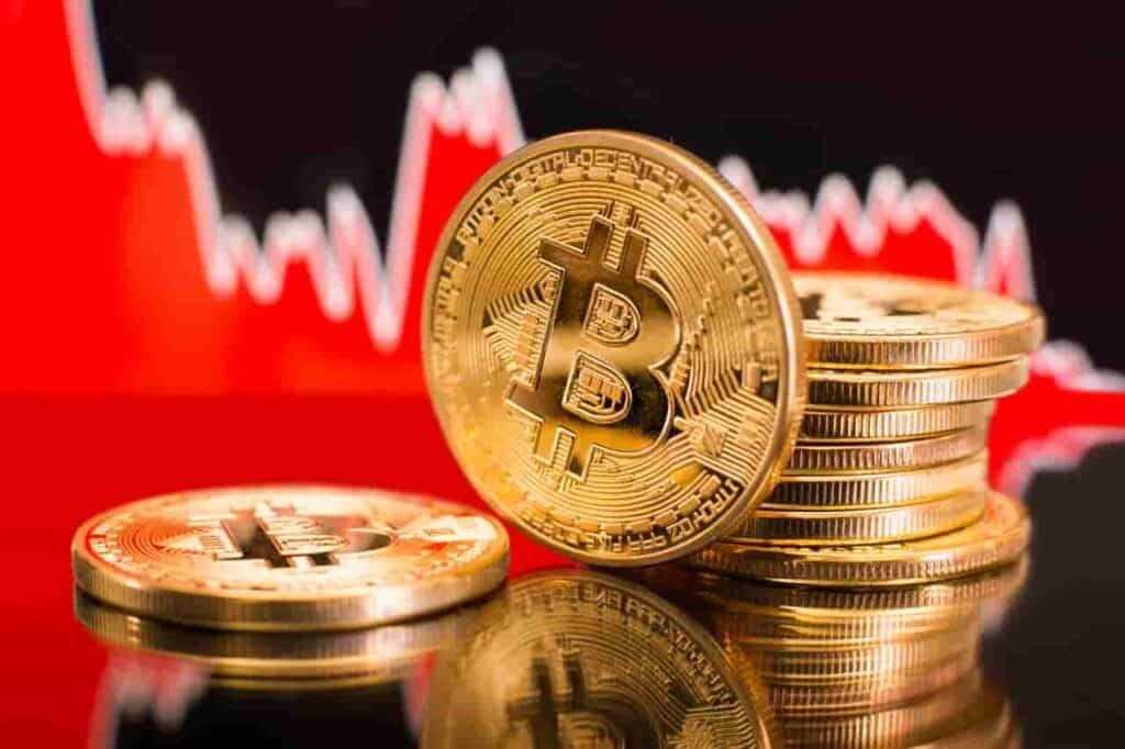 Bitcoin could crash to $38,000 in October 2026, warns top crypto analyst 
