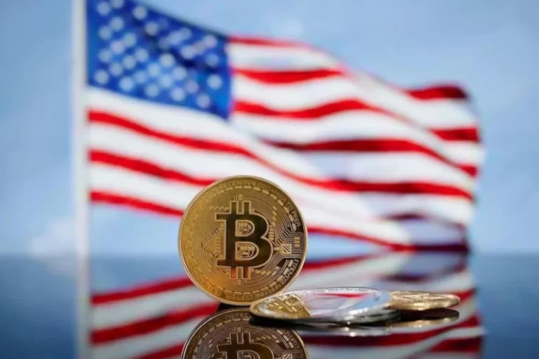 bitcoin-price-drops-below-80000-as-us-investors-lead-selloff-bb37e2b.webp