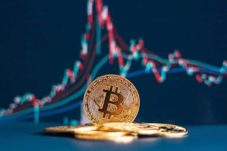 this-bitcoin-halving-signal-hints-at-imminent-btc-crash-4cf30f4.jpg